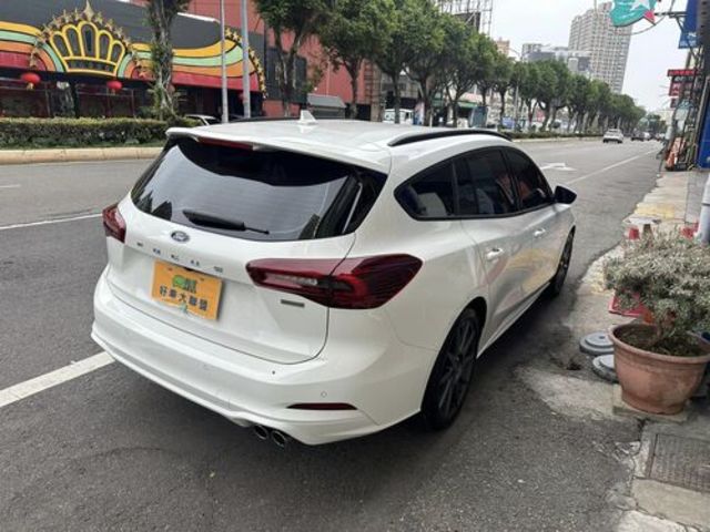 FORD福特 FOCUS WAGON  第4張相片