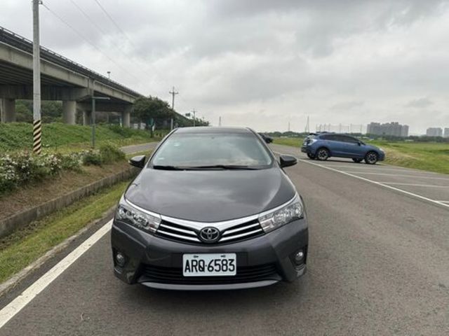 TOYOTA豐田 ALTIS  第2張相片