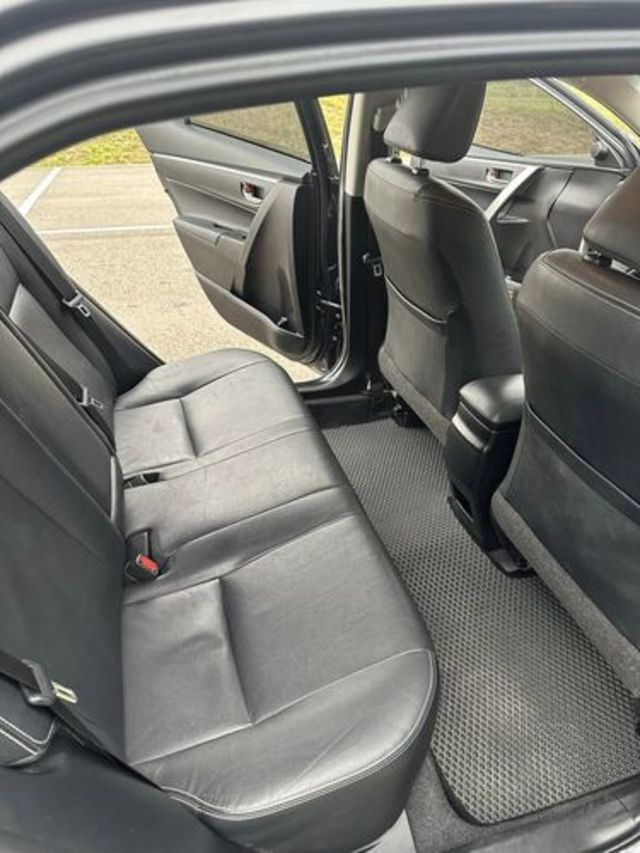 TOYOTA豐田 ALTIS  第9張相片