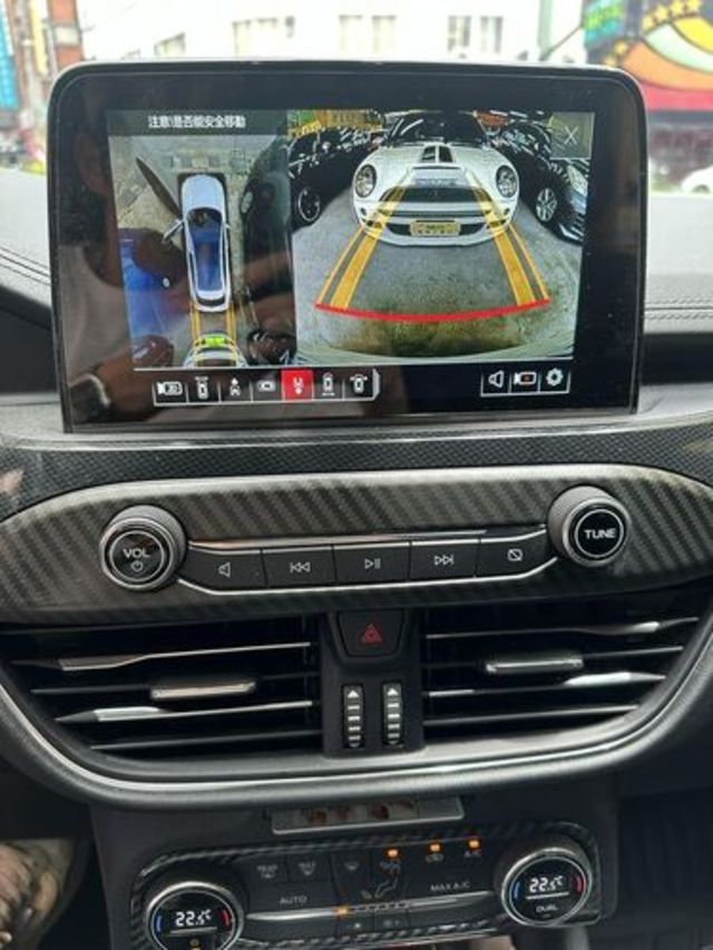 FORD福特 KUGA  第10張相片