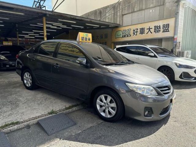 TOYOTA豐田 ALTIS  第3張相片