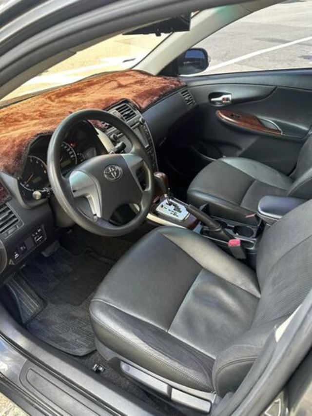 TOYOTA豐田 ALTIS  第7張相片
