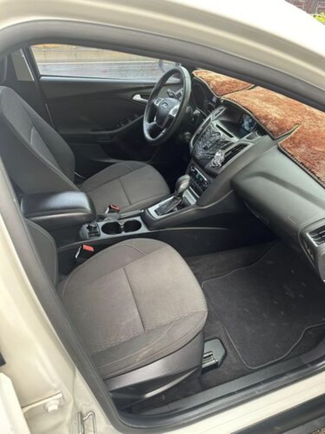 FORD福特 FOCUS  第5張相片