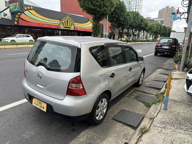 NISSAN日產 LIVINA  第4張相片