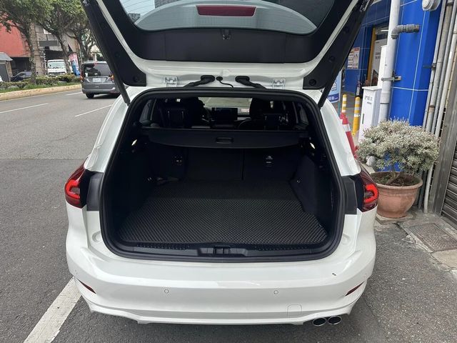 FORD福特 FOCUS WAGON  第11張相片