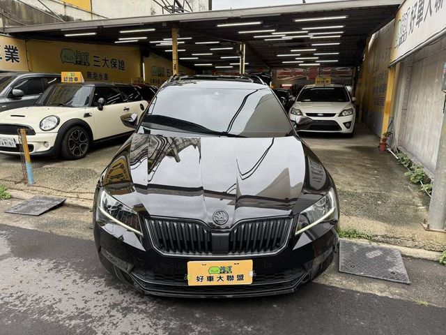 SKODA司科達 SUPERB COMBI  第2張相片