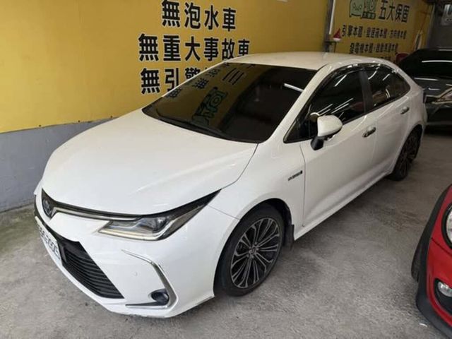 TOYOTA豐田 COROLLA ALTIS HYBRID  第1張相片
