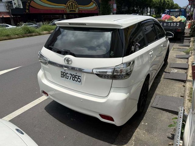 TOYOTA豐田 WISH  第3張相片
