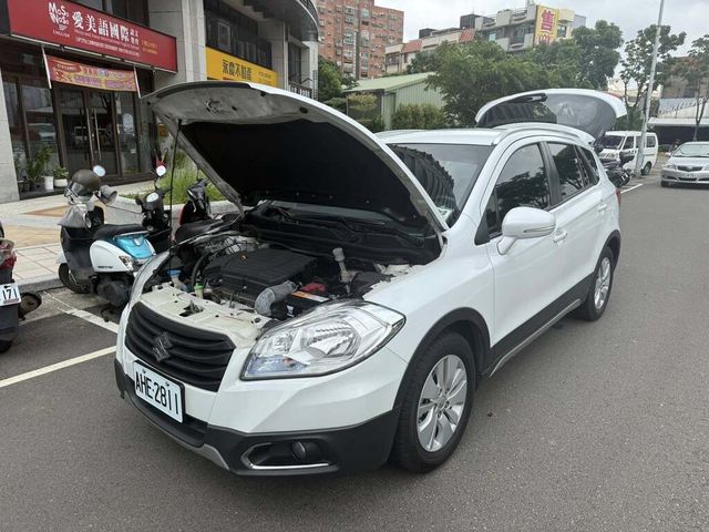 SUZUKI鈴木 SX4  第1張相片