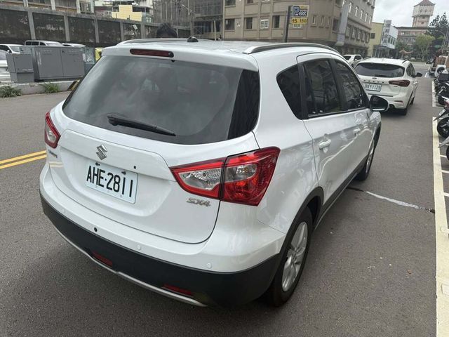 SUZUKI鈴木 SX4  第3張相片
