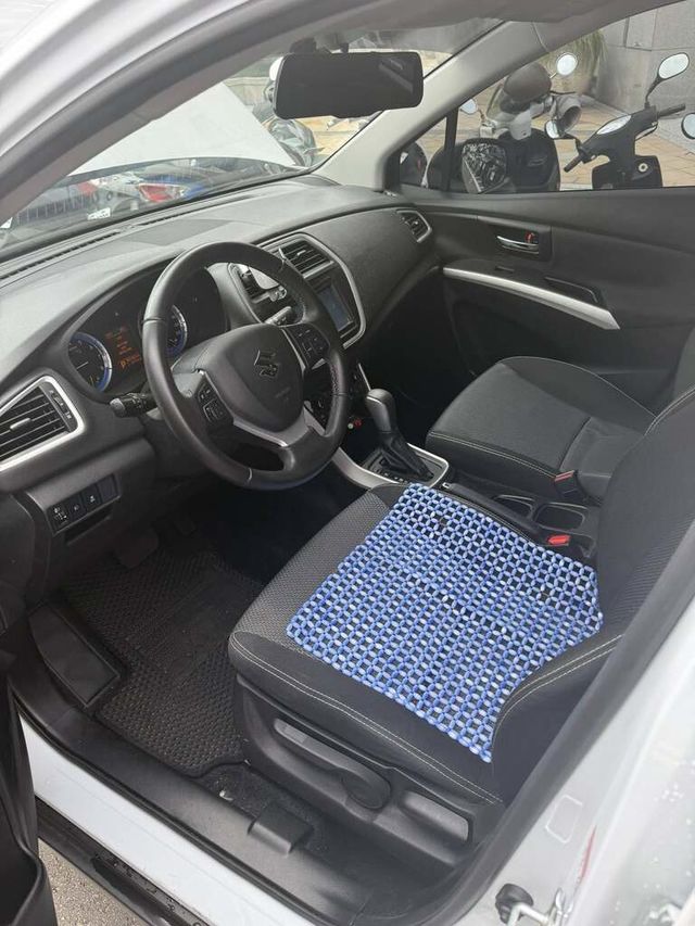 SUZUKI鈴木 SX4  第6張相片