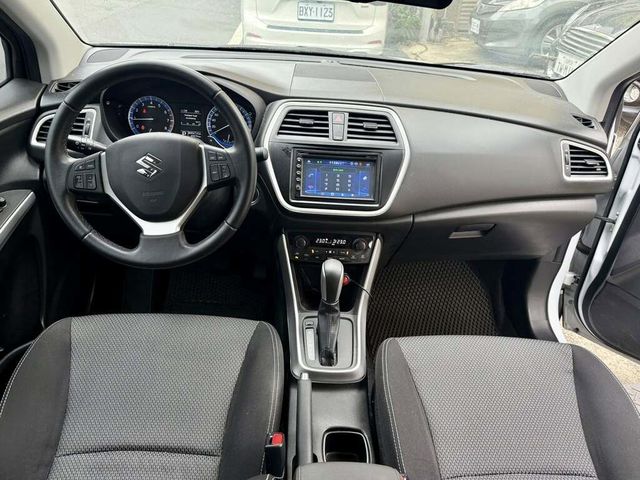 SUZUKI鈴木 SX4  第8張相片