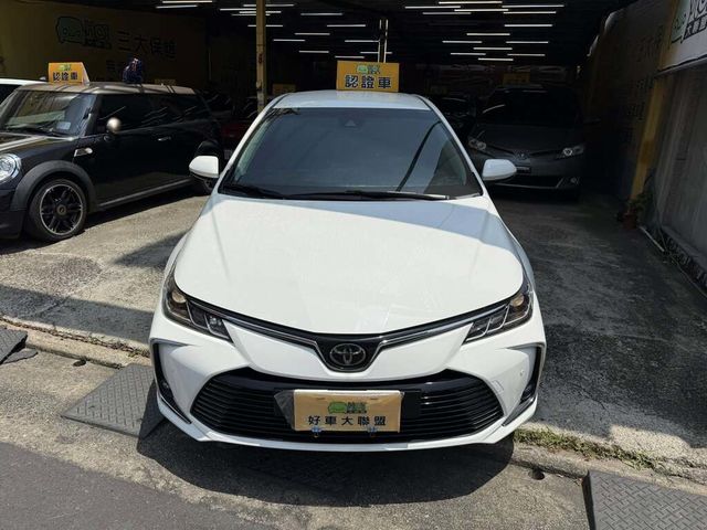 TOYOTA豐田 ALTIS  第2張相片
