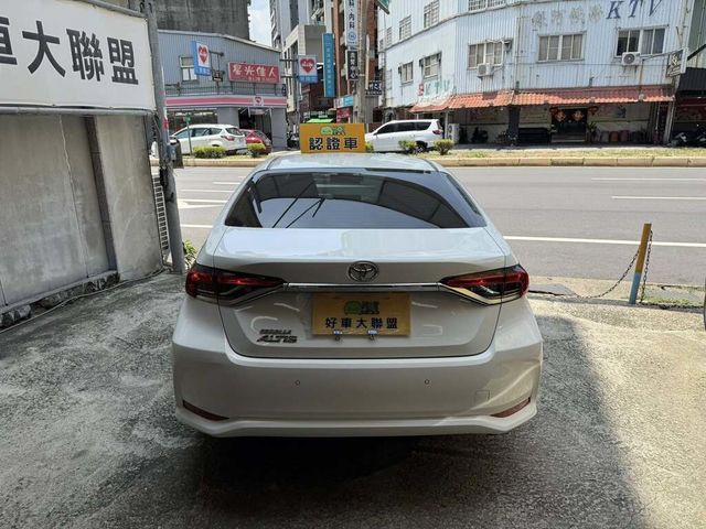 TOYOTA豐田 ALTIS  第5張相片