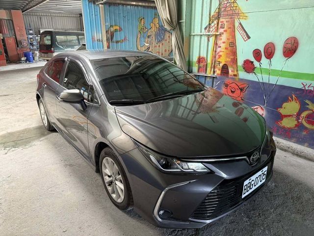 TOYOTA豐田 ALTIS  第2張相片