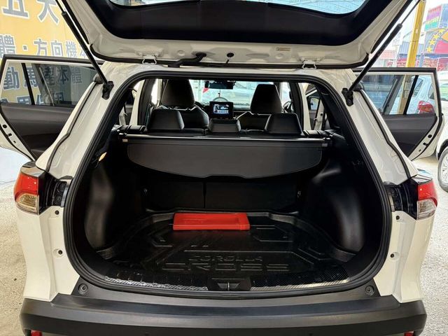 TOYOTA豐田 COROLLA CROSS  第9張相片