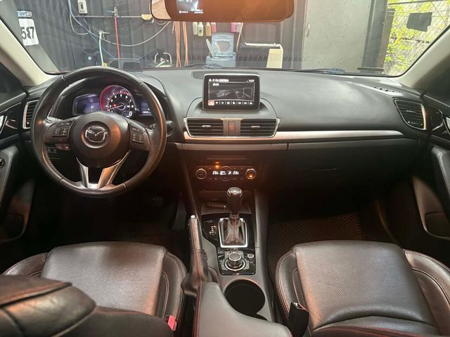 MAZDA馬自達 MAZDA 3  第4張相片