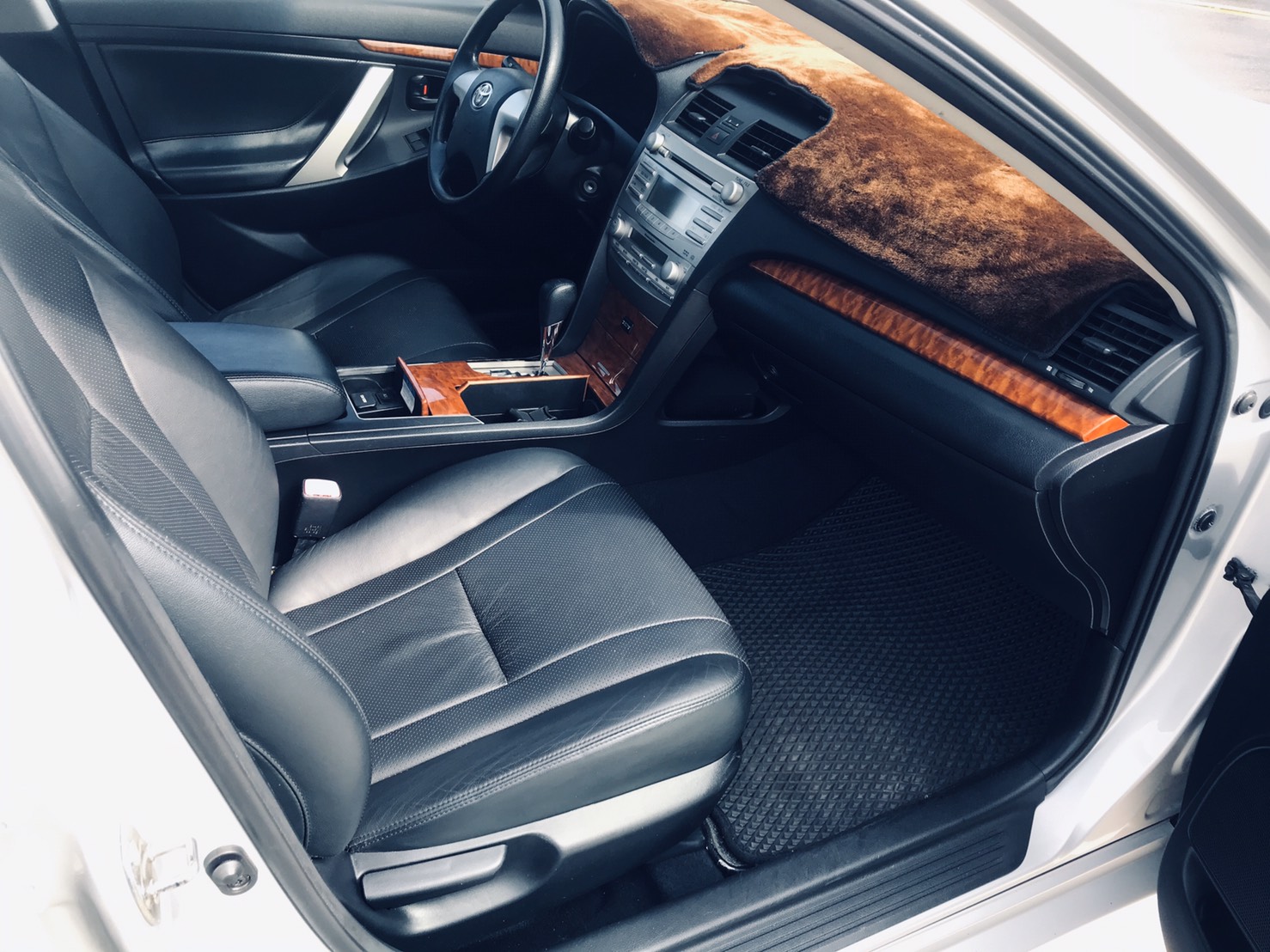 Toyota Camry 2010 手自排 2.0L  第6張相片