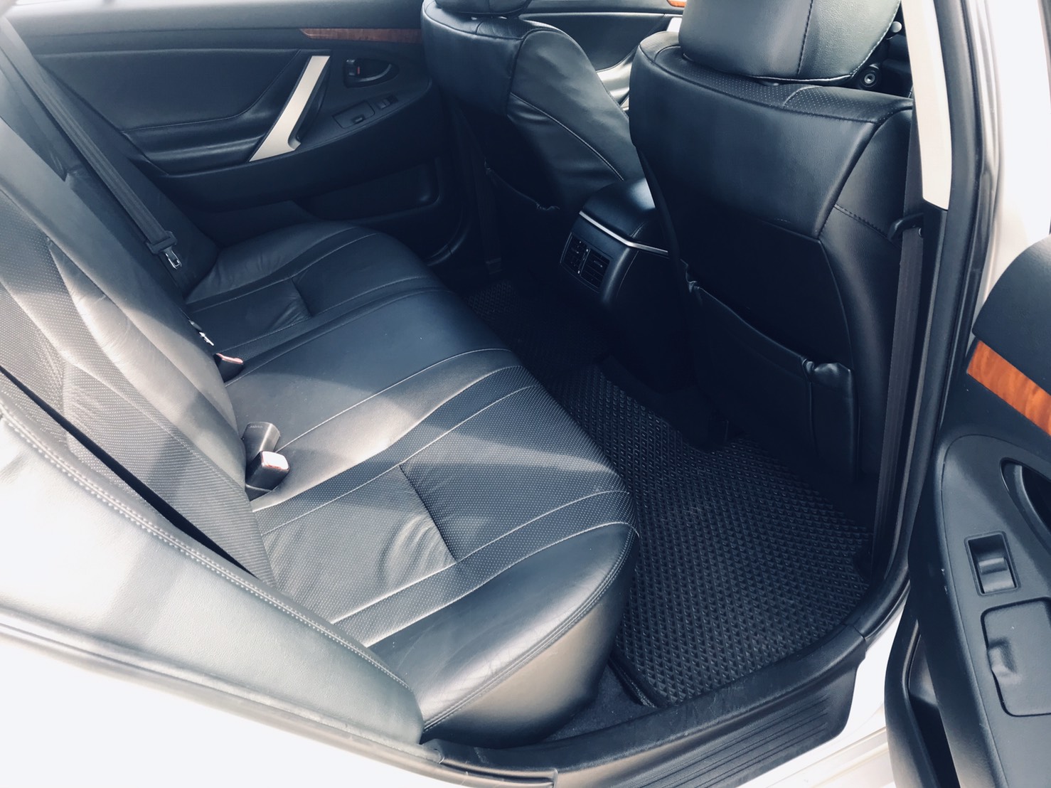 Toyota Camry 2010 手自排 2.0L  第13張相片