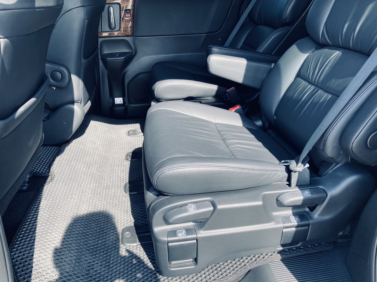Honda Odyssey 2016款  自排  7人座  2.4L  第12張相片