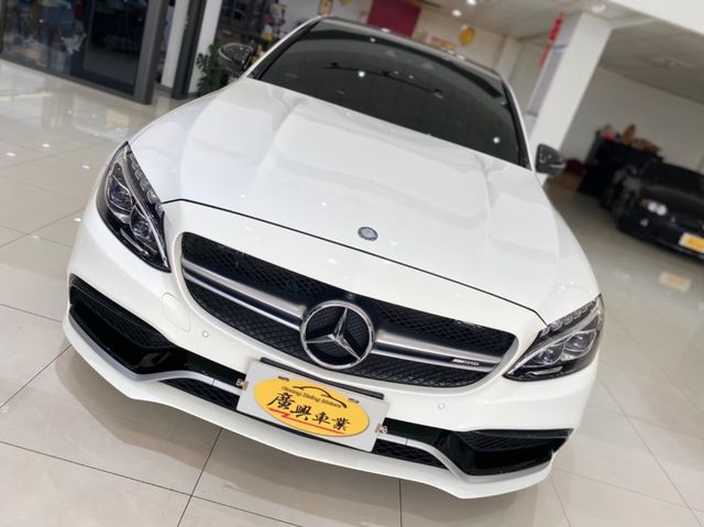 M-BENZ賓士 C63 AMG  第3張相片