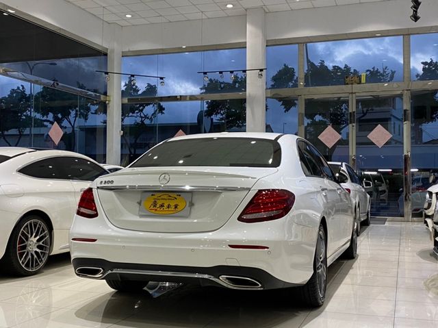 M-BENZ賓士 E300  第10張相片