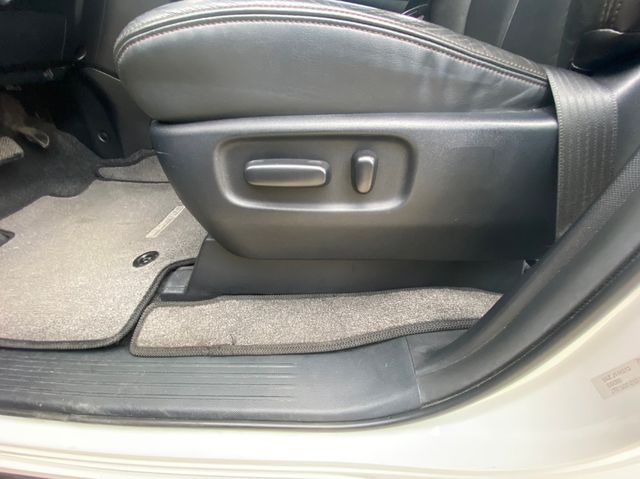 TOYOTA豐田 PREVIA  第7張相片