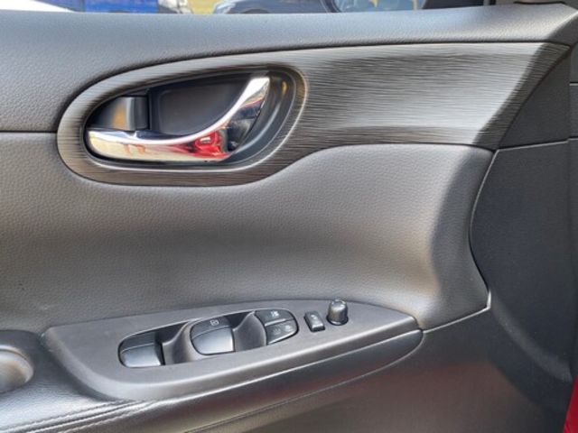 NISSAN日產 TIIDA  第8張相片