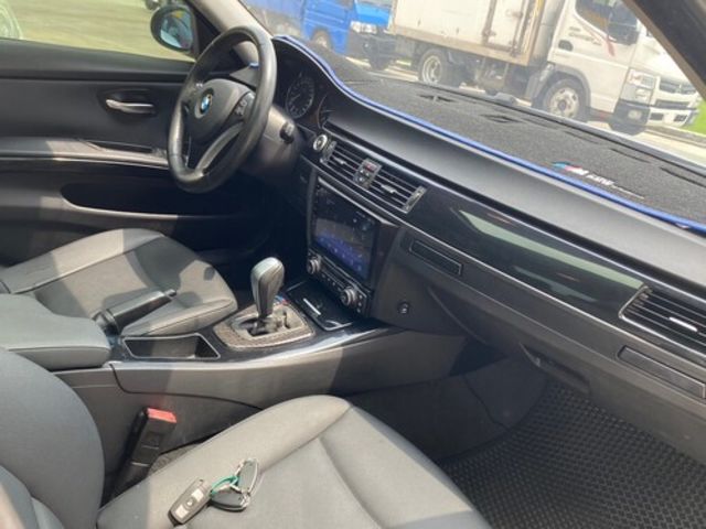BMW寶馬 320I SEDAN ZA  第11張相片