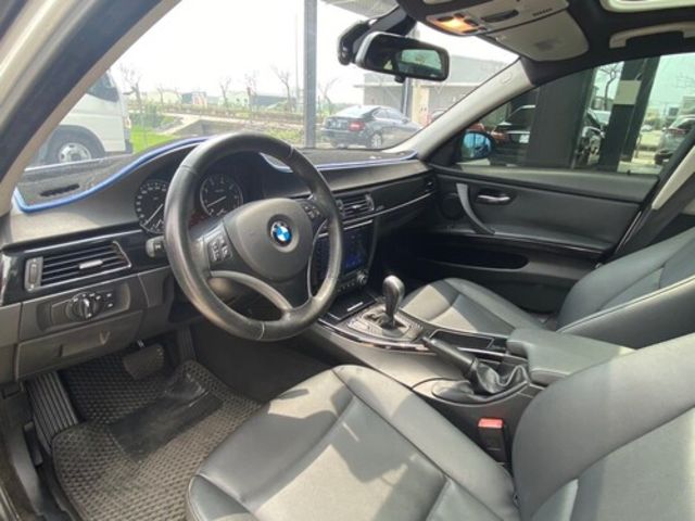 BMW寶馬 320I SEDAN ZA  第12張相片
