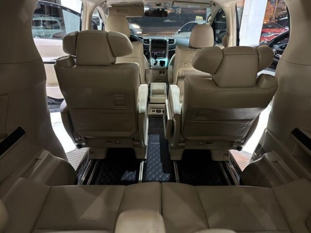 TOYOTA豐田 ALPHARD  第15張相片