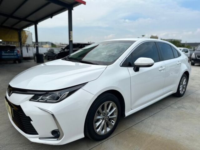 TOYOTA豐田 ALTIS  第1張相片