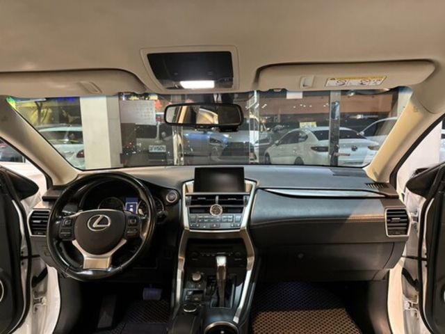 LEXUS凌志 NX200T  第9張相片