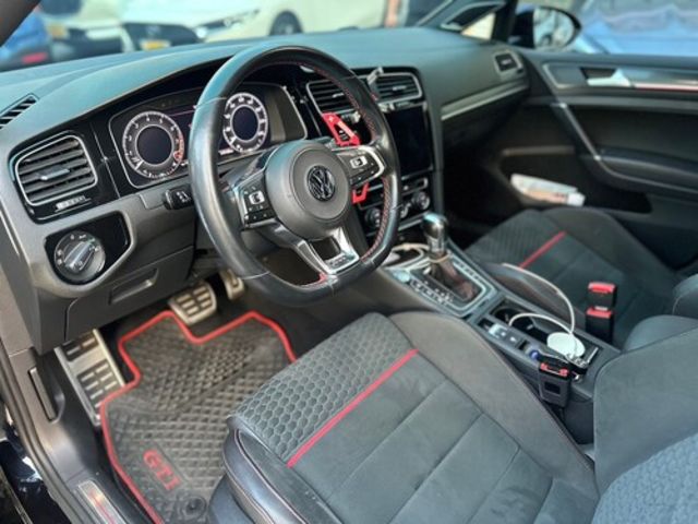 VOLKSWAGEN福斯 GOLF GTI  第5張相片