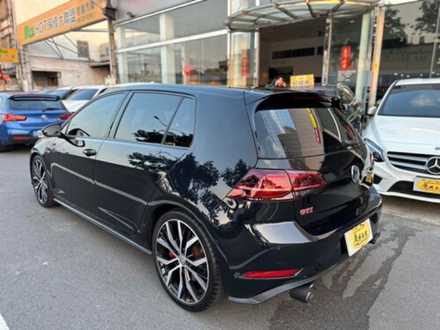 VOLKSWAGEN福斯 GOLF GTI  第9張相片
