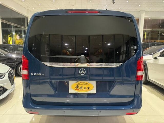 M-BENZ賓士 V250 D  第4張相片