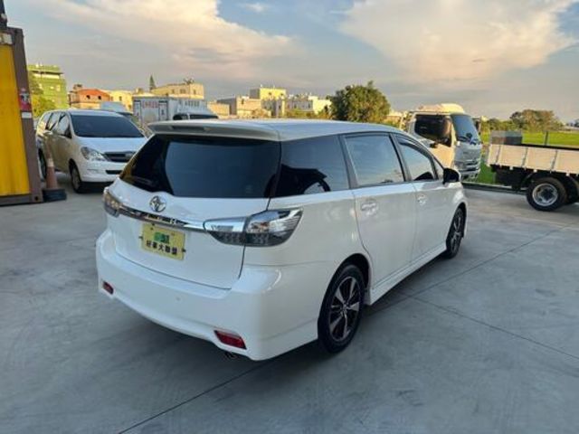 TOYOTA豐田 WISH  第2張相片