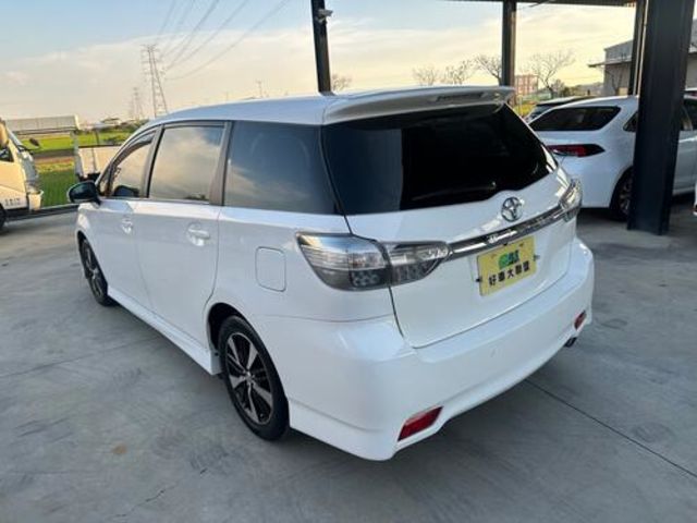 TOYOTA豐田 WISH  第8張相片
