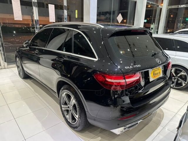 M-BENZ賓士 GLC250  第8張相片