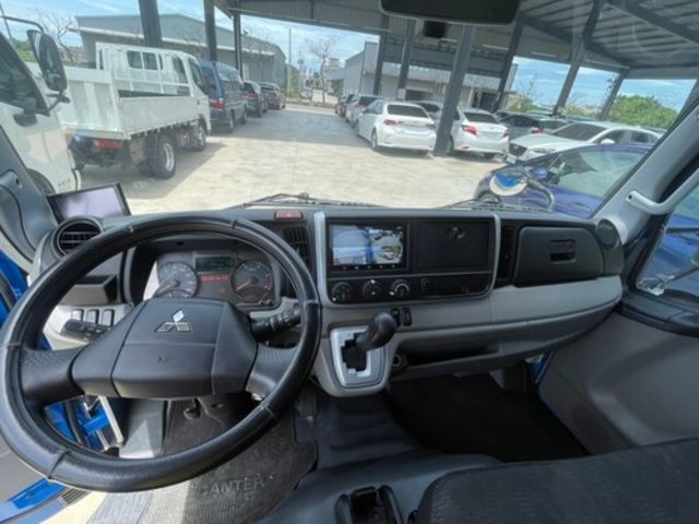 MITSUBISHI三菱 CANTER  第5張相片