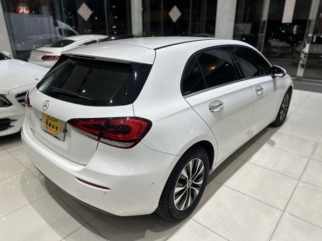 M-BENZ賓士 A180  第2張相片