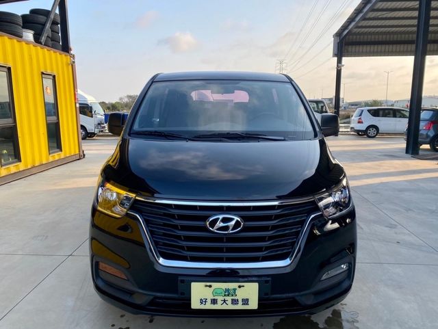 HYUNDAI現代 STAREX  第5張相片