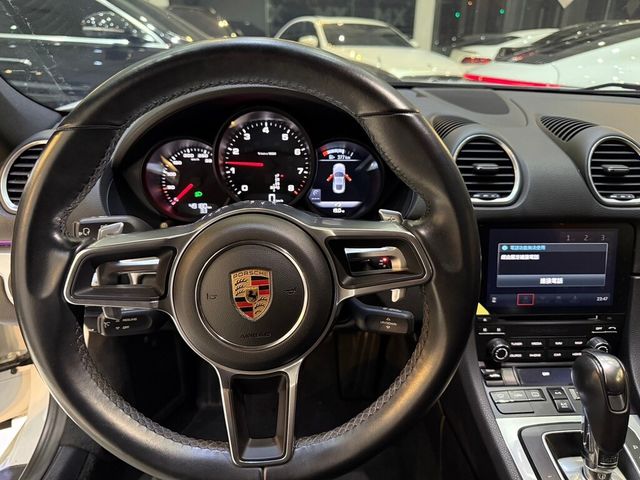 PORSCHE保時捷 CAYMAN  第9張相片
