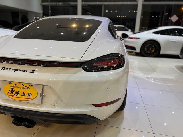 PORSCHE保時捷 CAYMAN  第35張相片