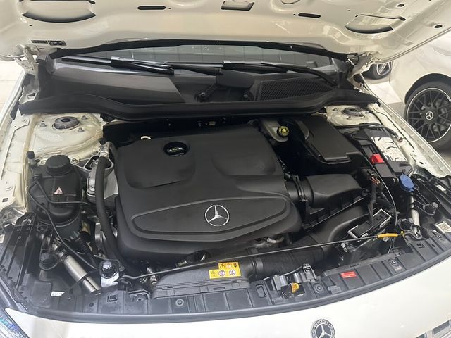 M-BENZ賓士 GLA180  第6張相片