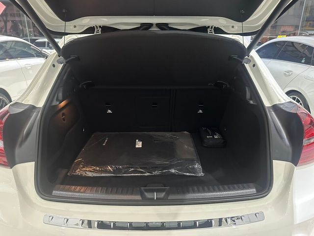 M-BENZ賓士 GLA180  第10張相片