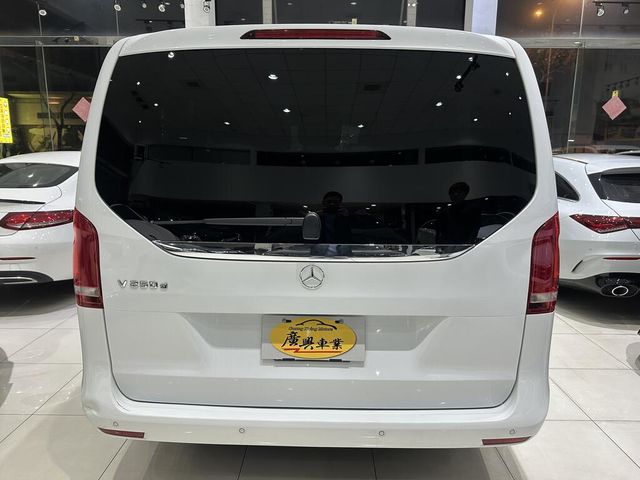 M-BENZ賓士 V250 D  第4張相片