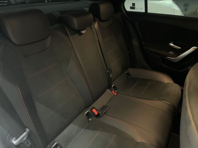 M-BENZ賓士 A180  第9張相片