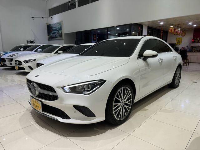 M-BENZ賓士 CLA200  第1張相片