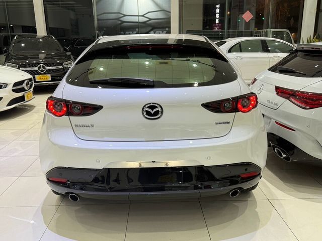 MAZDA馬自達 MAZDA 3  第4張相片